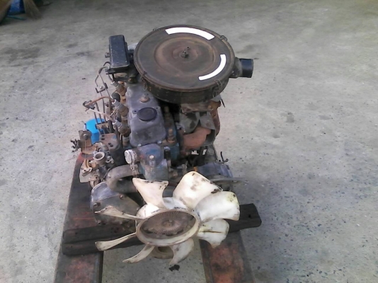 เครื่องยนต์NISSAN SD25ดีเซล2500CC. พร้อมใช้งาน