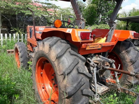 รถไถ M 5000  อุปกร 3 ชิ้น   พร้อมใช้งาน ปี 52   ราคา 320000  บาท    ดูรถได้ที จ .อุบล   ติดต่อทีเบอร์ 098 668-3479 -094 283-9369 คุณ สิทธิ์