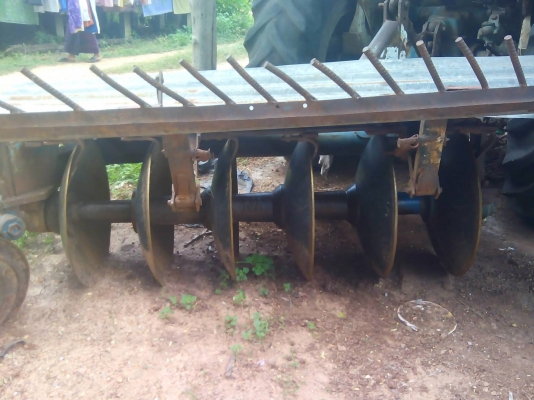 ขายรถไถฟอร์ด77 T3 อุปกรณ์ 4ชิ้น 268,000 บาท