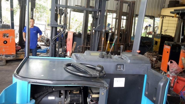 ขายรถโฟคลิฟท์ไฟฟ้า 6FBR18 ขายรถโฟคลิฟท์ไฟฟ้า 6FBR18