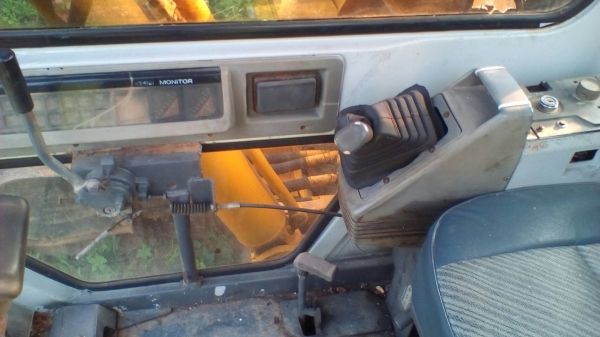 รถแบคโฮ SUMITOMO S2650 ลดราคาเหลือ 480,000 บาท.