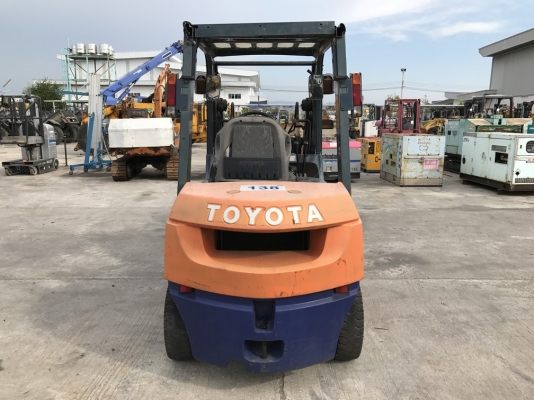 รถตัก Toyota รุ่น 5FGL10 เครื่องเบนซิน ขนาด 1 ตัน บุ้งกี๋ 0.5 คิว นำเข้าจากญี่ปุ่น รถตัก Toyota รุ่น 5FGL10 เครื่องเบนซิน ขนาด 1 ตัน บุ้งกี๋ 0.5 คิว นำเข้าจากญี่ปุ่น