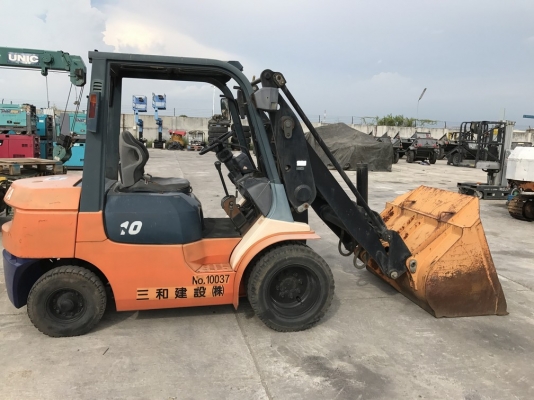 รถตัก Toyota รุ่น 5FGL10 เครื่องเบนซิน ขนาด 1 ตัน บุ้งกี๋ 0.5 คิว นำเข้าจากญี่ปุ่น รถตัก Toyota รุ่น 5FGL10 เครื่องเบนซิน ขนาด 1 ตัน บุ้งกี๋ 0.5 คิว นำเข้าจากญี่ปุ่น