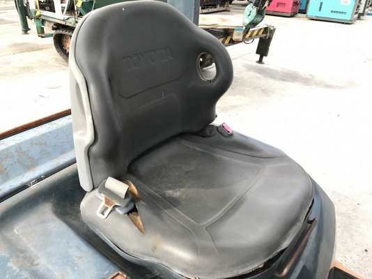 รถตัก Toyota รุ่น 5FGL10 เครื่องเบนซิน ขนาด 1 ตัน บุ้งกี๋ 0.5 คิว นำเข้าจากญี่ปุ่น รถตัก Toyota รุ่น 5FGL10 เครื่องเบนซิน ขนาด 1 ตัน บุ้งกี๋ 0.5 คิว นำเข้าจากญี่ปุ่น