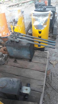 ขายแม่แรงไฮดรอลิค ขนาด 300 ตัน ด้ามโยก สามมือ แรงดันสูง ขายแม่แรงไฮดรอลิค ขนาด 300 ตัน ด้ามโยก สามมือ แรงดันสูง