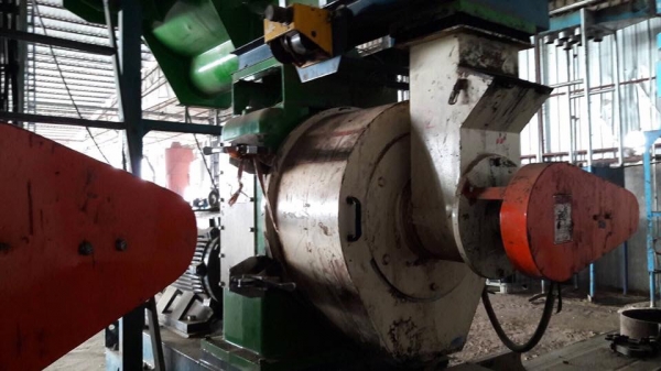 เครื่องอัดขี้เลื่อยมือสองสภาพดีมาก