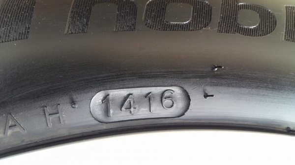 ขายล้อแม็กน้องๆป้ายแดง civic fc 16&quot;ยางปี16สนใจติดต่อร้าน ก.เจริญการยางครับ 081-3747940