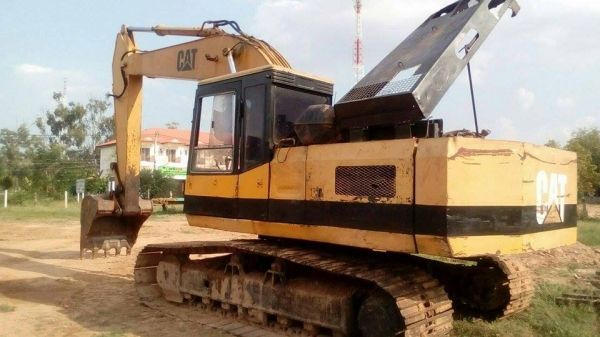 ขายรถแบคโคCAT E200B สภาพพร้อมใช้งาน ราคา430,000 สนใจโทร 090-8588220คุณนะ 093-3258446คุณบิว เว็บไซต์ส่วนตัว www.narong2truck.com www.truck.in.th/498 ID: narong498 ID: 09332584461 เพจ Facebook ณรงค์ ซื้อขายรถมือสอง กลุ่ม Facebook ณรงค์ ซื้อขายรถมือสอง