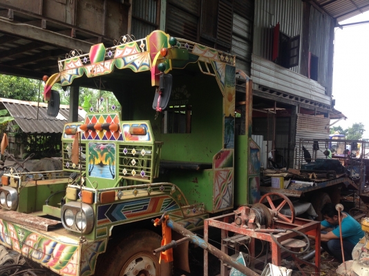 พ่อแต๋นแชลซีหน้า6ไม่มีเครื่องครับรถใช้งานปีเดียวรถยังใหม่ๆยุเลยเกีย2ลูกตัดไปเลย95,000บาทครับ