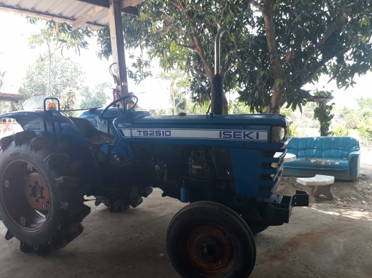 ขอบคุณเสี่ยจากตัวเมืองพิจิตร ขายรถไถนั่งขับISEKI2510พร้อมใช้ (ตัวปล่าว) ขอบคุณเสี่ยจากตัวเมืองพิจิตร ขายรถไถนั่งขับISEKI2510พร้อมใช้ (ตัวปล่าว)