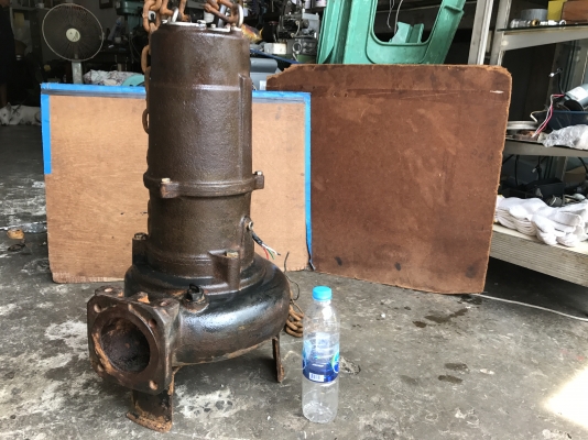 ขายไดโว่ Tsurumi 5HP. 380V made in Japan ใบดูดโคลน สภาพเดิมๆ เพิ่งยกออกจากบ่อ หมุนนิ่ม พร้อมใช้งาน