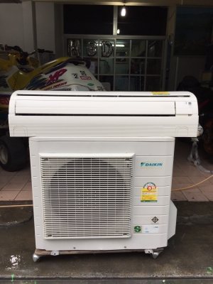 **** ขายแอร์ DAIKIN 18000 BTU สภาพสวย ****