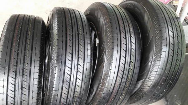 ขายล้อแม็กป้ายแดง dmax x-series 16&quot; ยางปี17  สนใจติดต่อร้าน ก.เจริญการยางครับ 081-3747940