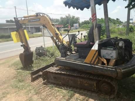 KOMATSU PC 30-5