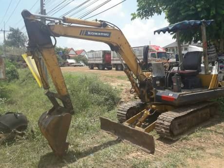 KOMATSU PC 30-5
