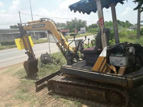 KOMATSU PC 30-5