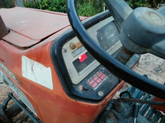 ขายคัพรถไถนาคูโบต้า2402เพลาเดียวพร้อมใช้านเครื่องเกียรดีคคัพคัพเอาไปใช้งานได้เลยคัพ ขายคัพรถไถนาคูโบต้า2402เพลาเดียวพร้อมใช้านเครื่องเกียรดีคคัพคัพเอาไปใช้งานได้เลยคัพ