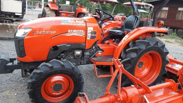 ขายรถไถคูโบต้าL3608spตัวรถพร้อมโรตารี่ สภาพสวยมากคับ