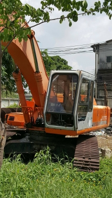 ขายรถขุดEX270สภาพเก่านอกสวยพร้อมใช3400ชั่วโมง