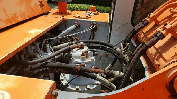 ขายรถขุดEX270สภาพเก่านอกสวยพร้อมใช3400ชั่วโมง