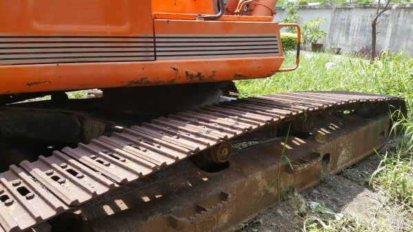 ขายรถขุดEX270สภาพเก่านอกสวยพร้อมใช3400ชั่วโมง