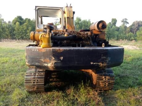 KOMATSU PC100-3
