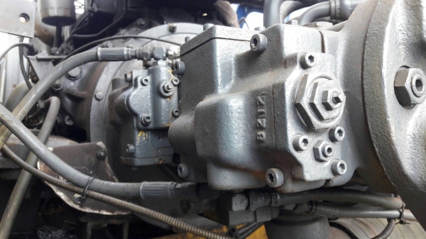 ขาย แบคโฮ KOBELCO SK200 Mark 3 ไฟฟ้าตัดแล้ว เครื่องดี ปั้มดี ช่วงล่างแน่น เอกสารเล่มทะเบียนครบ ราคาต่อรองได้ครับ