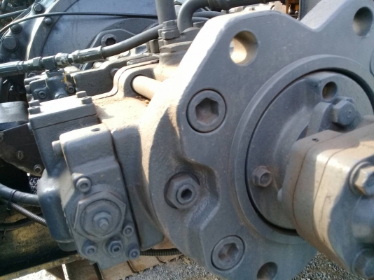 ขาย แบคโฮ KOBELCO SK200 Mark 3 ไฟฟ้าตัดแล้ว เครื่องดี ปั้มดี ช่วงล่างแน่น เอกสารเล่มทะเบียนครบ ราคาต่อรองได้ครับ