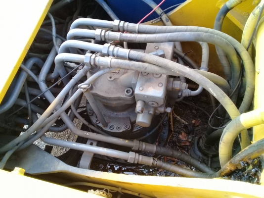 ขาย แบคโฮ KOBELCO SK200 Mark 3 ไฟฟ้าตัดแล้ว เครื่องดี ปั้มดี ช่วงล่างแน่น เอกสารเล่มทะเบียนครบ ราคาต่อรองได้ครับ