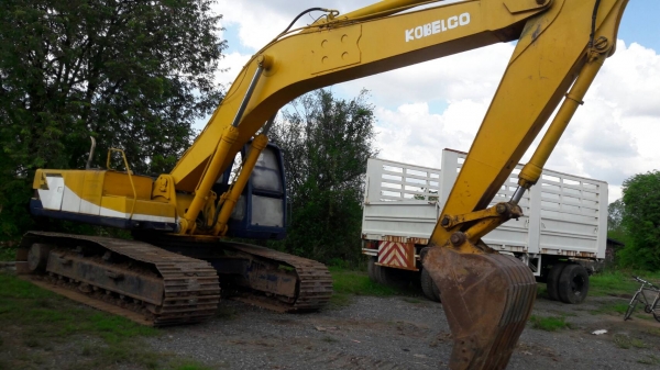 ขาย แบคโฮ KOBELCO SK200 Mark 3 ไฟฟ้าตัดแล้ว เครื่องดี ปั้มดี ช่วงล่างแน่น เอกสารเล่มทะเบียนครบ ราคาต่อรองได้ครับ