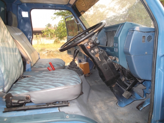 ISUZU 115 แรง ปี32 ดั้ม 5 คิว ISUZU 115 แรง ปี32 ดั้ม 5 คิว