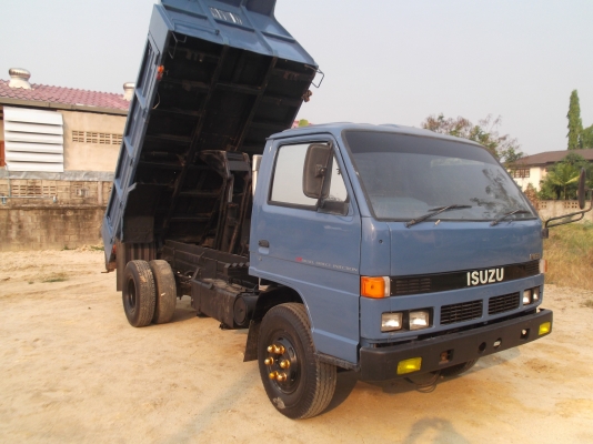 ISUZU 115 แรง ปี32 ดั้ม 5 คิว ISUZU 115 แรง ปี32 ดั้ม 5 คิว