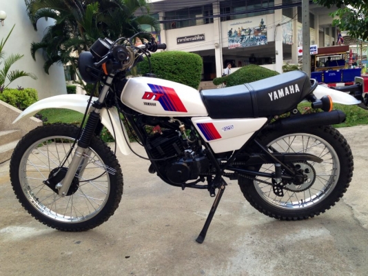 ขาย YAMAHA DT 125 mono ทำใหม่ทั้งคัน