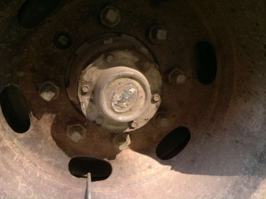 ขายหางเซมิดั้ม 3 เพลา กระบะเหล้กสามมิตรล๊อนเฉียง ปี.48 ช่วงล้างทำสีให้ใหม่แล้ว สวย สนใจรีบจองด่วน ราคาต่อรอง