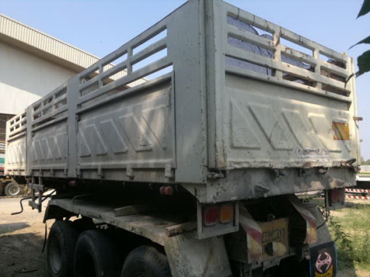 ขายหางเซมิดั้ม 3 เพลา กระบะเหล้กสามมิตรล๊อนเฉียง ปี.48 ช่วงล้างทำสีให้ใหม่แล้ว สวย สนใจรีบจองด่วน ราคาต่อรอง