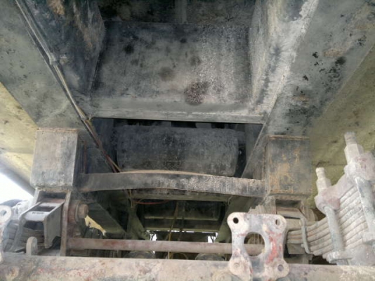 ขายหางเซมิดั้ม 3 เพลา กระบะเหล้กสามมิตรล๊อนเฉียง ปี.48 ช่วงล้างทำสีให้ใหม่แล้ว สวย สนใจรีบจองด่วน ราคาต่อรอง