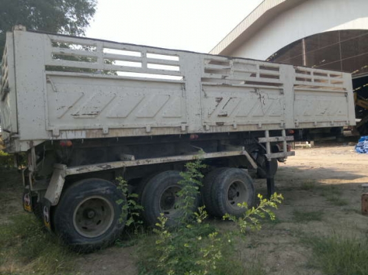 ขายหางเซมิดั้ม 3 เพลา กระบะเหล้กสามมิตรล๊อนเฉียง ปี.48 ช่วงล้างทำสีให้ใหม่แล้ว สวย สนใจรีบจองด่วน ราคาต่อรอง