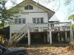 ขายที่ดิน   16    ไร่ พร้อมบ้าน  1  หลังใหญ่  ที่อำเภอ ท่าม่วง จังหวัด กาญจนบุรี