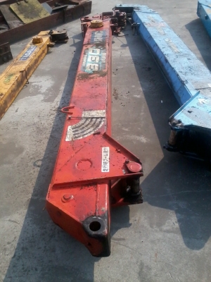 ขานเครน UNIC V TURBO 330 3ตัน3 4ปอก3ชัก6เหลี่ยม นำเข้า