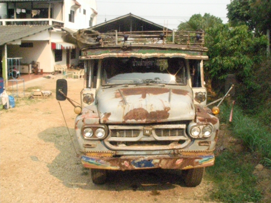 ประกาศขายรถสิบล้อหัวยาว เครื่องมิสซู 185 แรง ประกาศขายรถสิบล้อหัวยาว เครื่องมิสซู 185 แรง