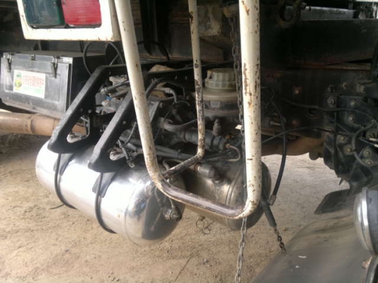 ขายรถ 6 ล้อ กระบะเหล็ก ยาว.4.50 ม. HINO เมก้า เครื่อง.212 แรงโบ ปี.47 รถสวยพร้อมใช้