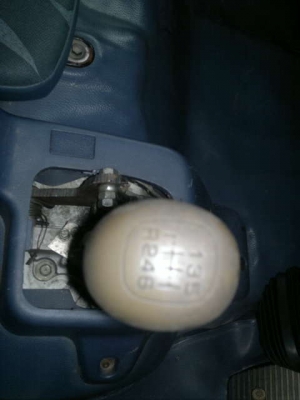 ขายรถ 6 ล้อ กระบะเหล็ก ยาว.4.50 ม. HINO เมก้า เครื่อง.212 แรงโบ ปี.47 รถสวยพร้อมใช้