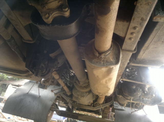 ขายรถ 6 ล้อ กระบะเหล็ก ยาว.4.50 ม. HINO เมก้า เครื่อง.212 แรงโบ ปี.47 รถสวยพร้อมใช้