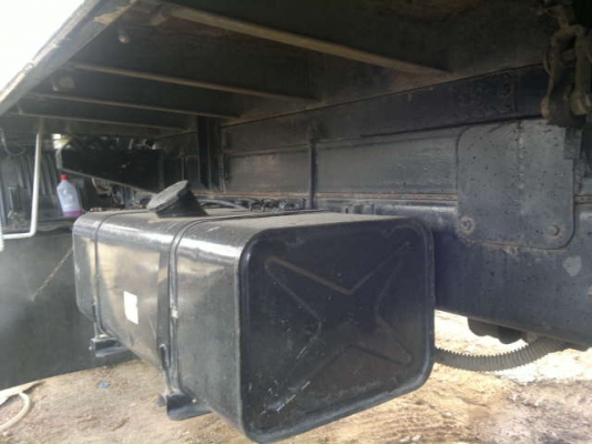 ขายรถ 6 ล้อ กระบะเหล็ก ยาว.4.50 ม. HINO เมก้า เครื่อง.212 แรงโบ ปี.47 รถสวยพร้อมใช้