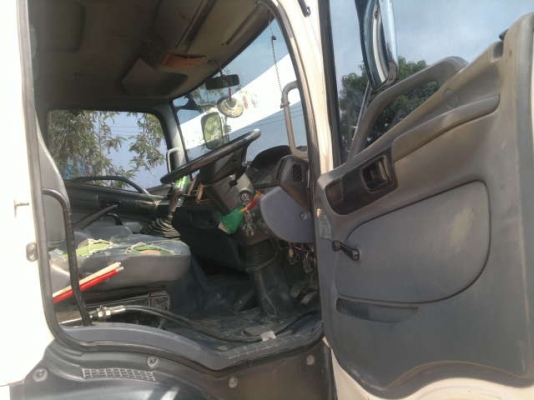 ขายรถ 6 ล้อ กระบะเหล็ก ยาว.4.50 ม. HINO เมก้า เครื่อง.212 แรงโบ ปี.47 รถสวยพร้อมใช้