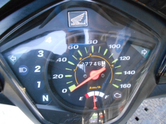 Honda-Wave 110i เครื่องดีมากๆครับ ชุดสีสวย วิ่งน้อยครับ