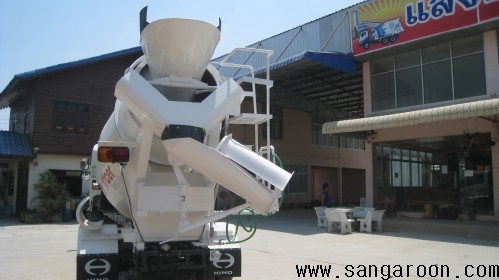 รับต่อรถโม่ปูน 4 คิว