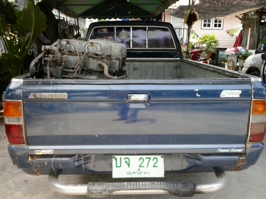 MITSUBISHI, L200 2.5 ปี 1990 เกียร์ธรรมดา เครื่องดี เกียร์ดี ภายในพอได้ แถมเครื่องอีกตัว เอกสารพร้อม