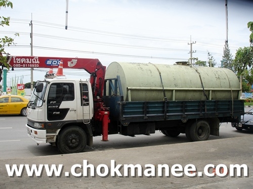 รถบรรทุกติดเครน