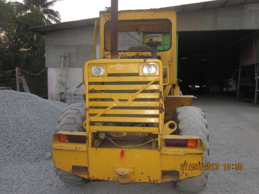 ต้องการขายรถตักเอวอ่อน VOLVO ขนาด 2 คิว 320,000 (ต่อรองได้) ต้องการขายรถตักเอวอ่อน VOLVO ขนาด 2 คิว 320,000 (ต่อรองได้)